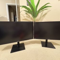 Samsung Monitor x 2 + Monitor ARM (Like New Condition) 