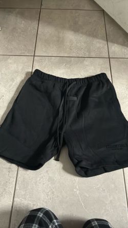 Essentials shorts size L