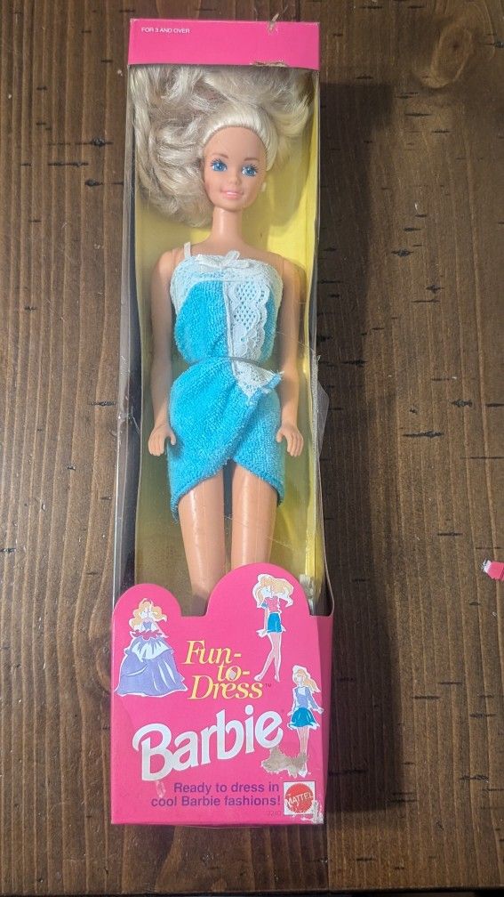 1992 Fun-To-Dress Barbie D