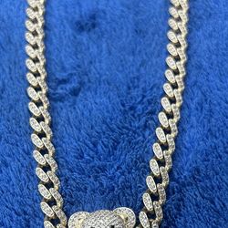 10kt GOLD CHAIN WITH CHARM 