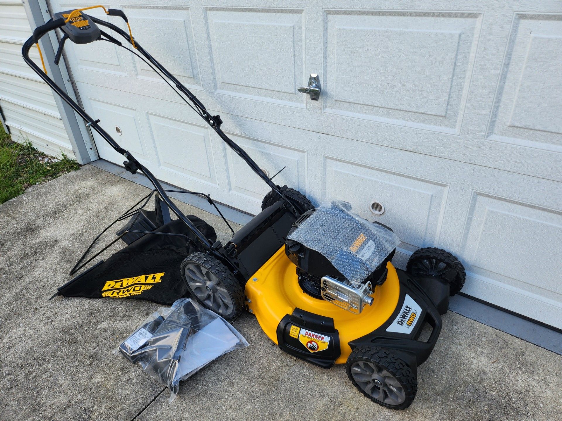 Dewalt Self-Propelled Lawn Mower -BRAND NEW