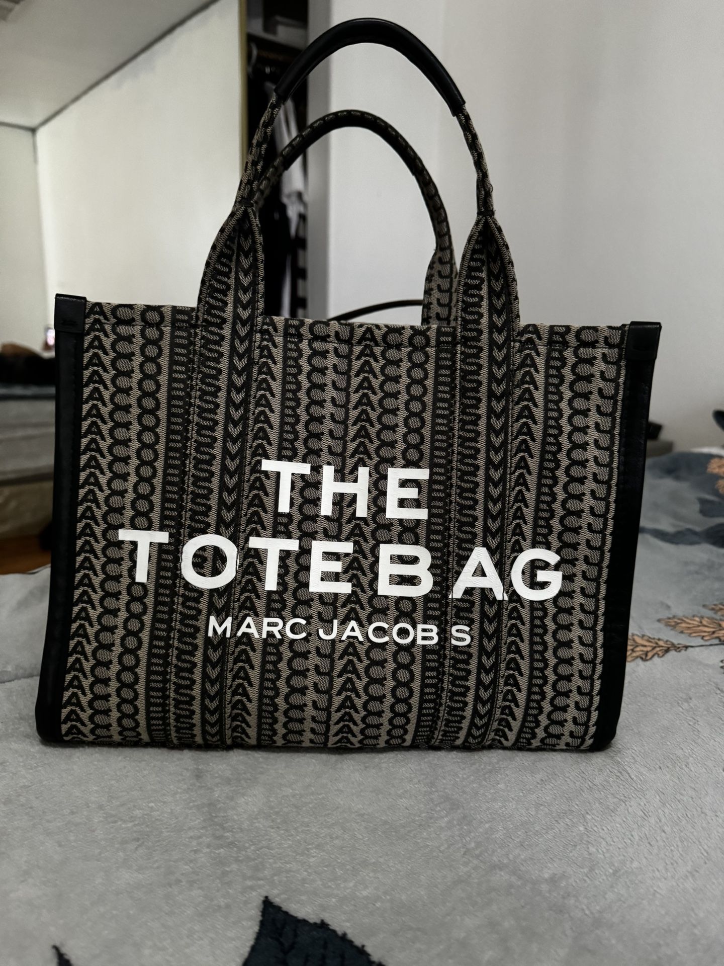 Medium Marc Jacobs Tote Bag 
