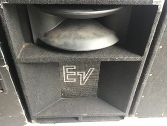 EV 1502ER speakers in excellent condition