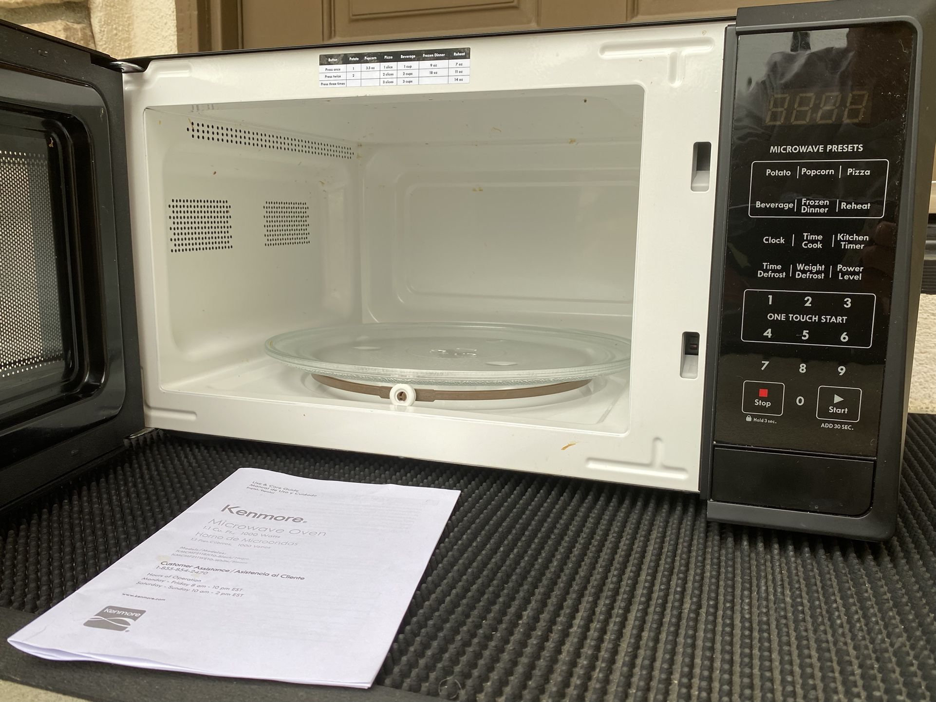 Kenmore 1.1 Cu Ft Microwave Oven