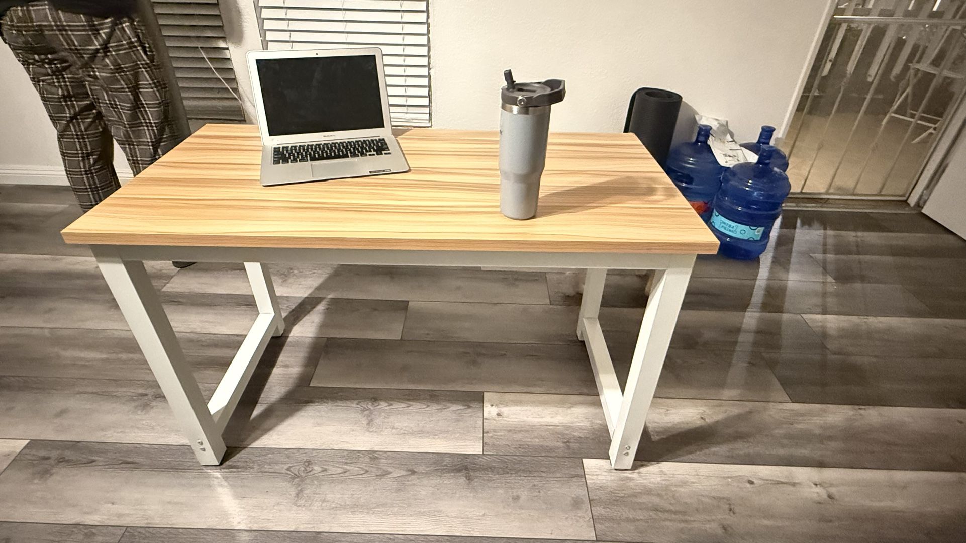 Desk/Esxritorio