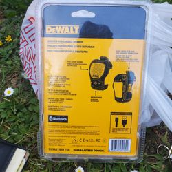 Dewalt jobsite Bluetooth speaker