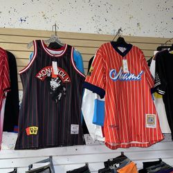 Jersey Jeans Shorts Tees Hoodies 