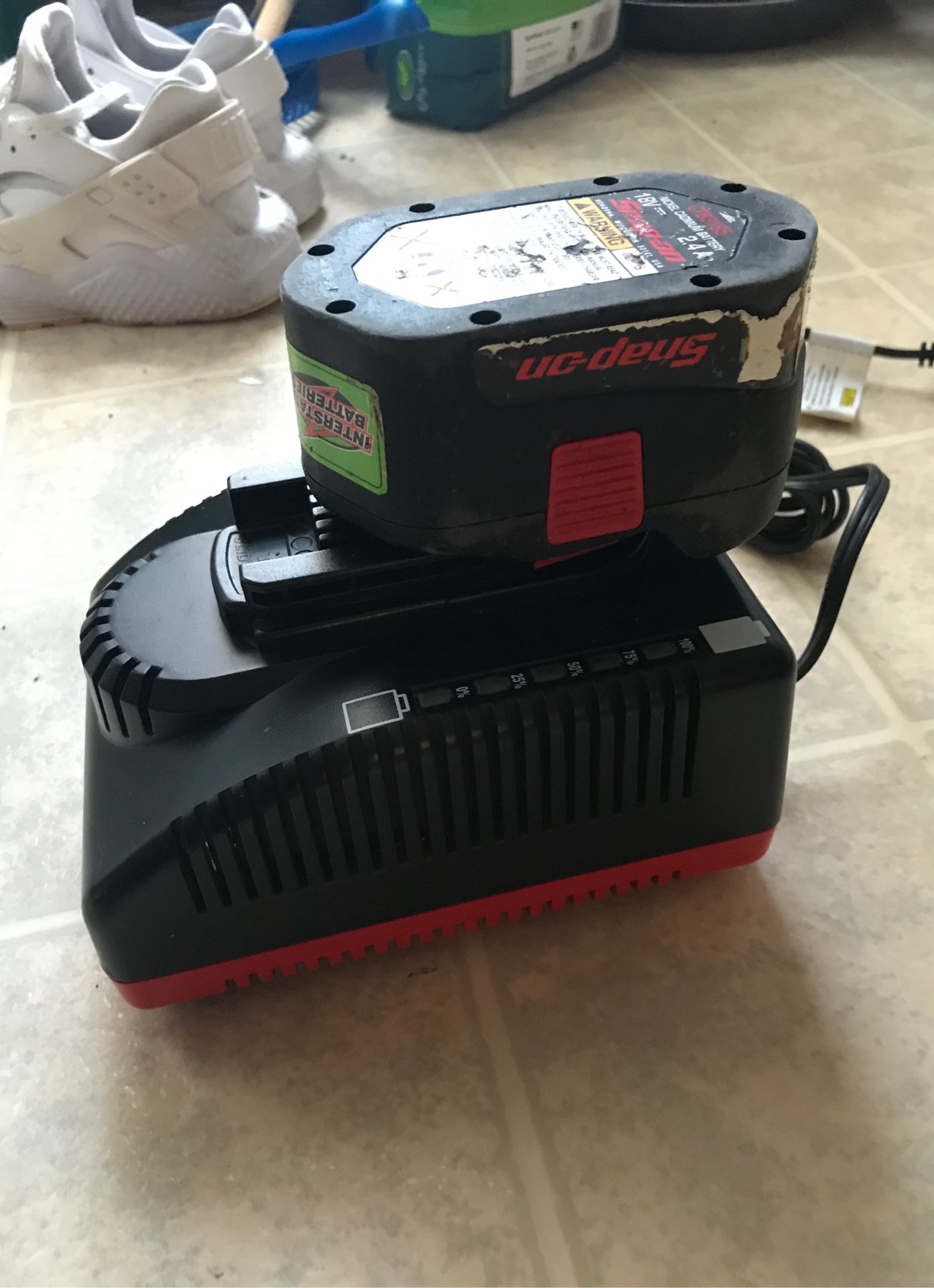 Snap On Charger and 18vbattery