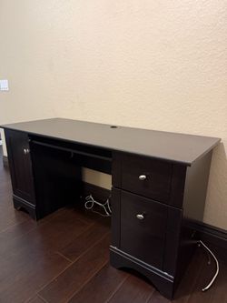 Office table