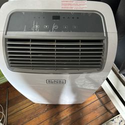 Black And Decker Portable AC 