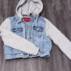 GUESS Jean Jacket Size Medium 