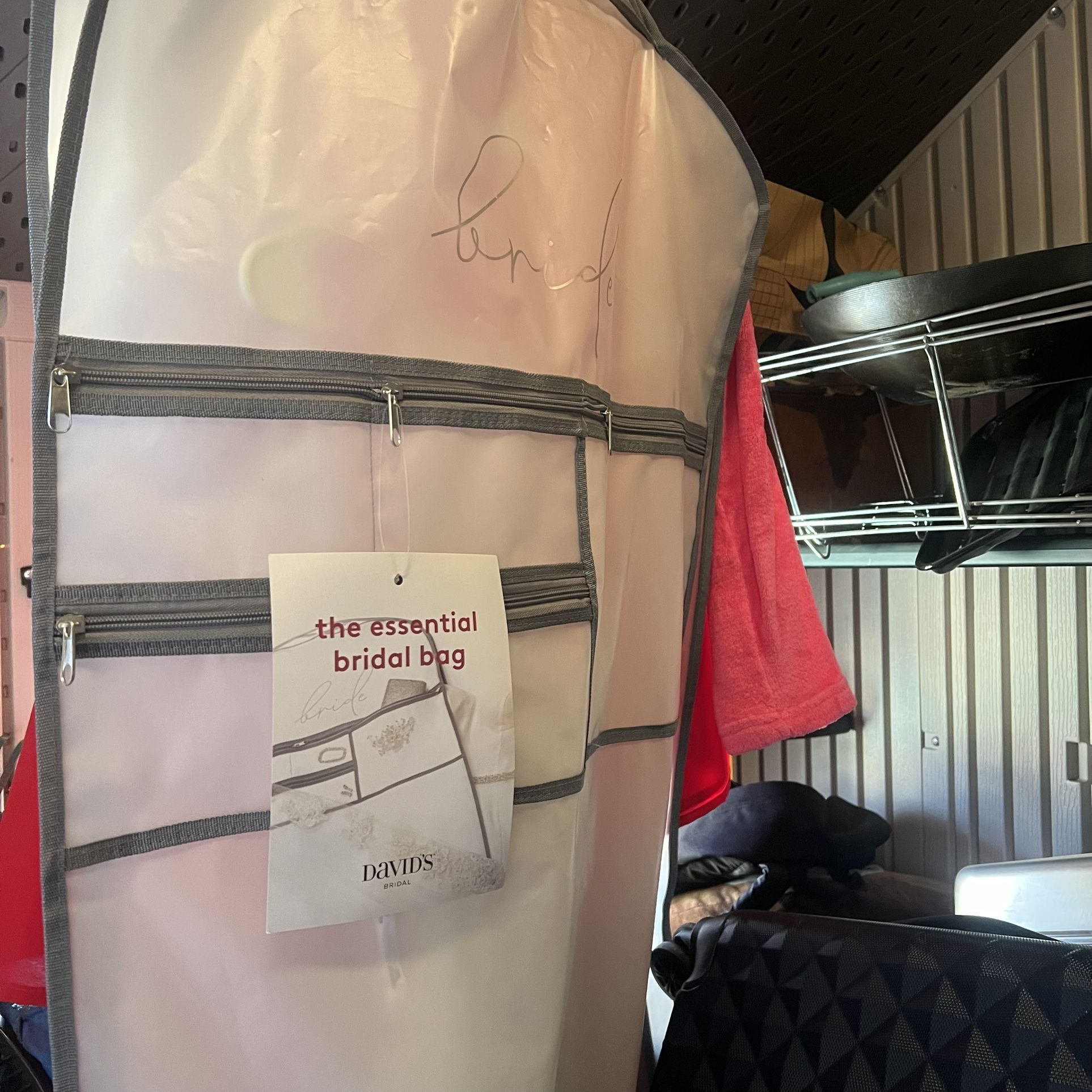 Garment bag for wedding dress $15