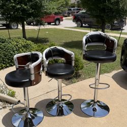 Beautiful Barstools Set Of 3 Sleek And Sturdy 
