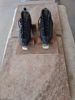 Girls roller skates
