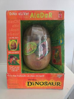 2000 Mattel Disney's "Dinosaur" Dino Alive! Aladar Hatching Egg