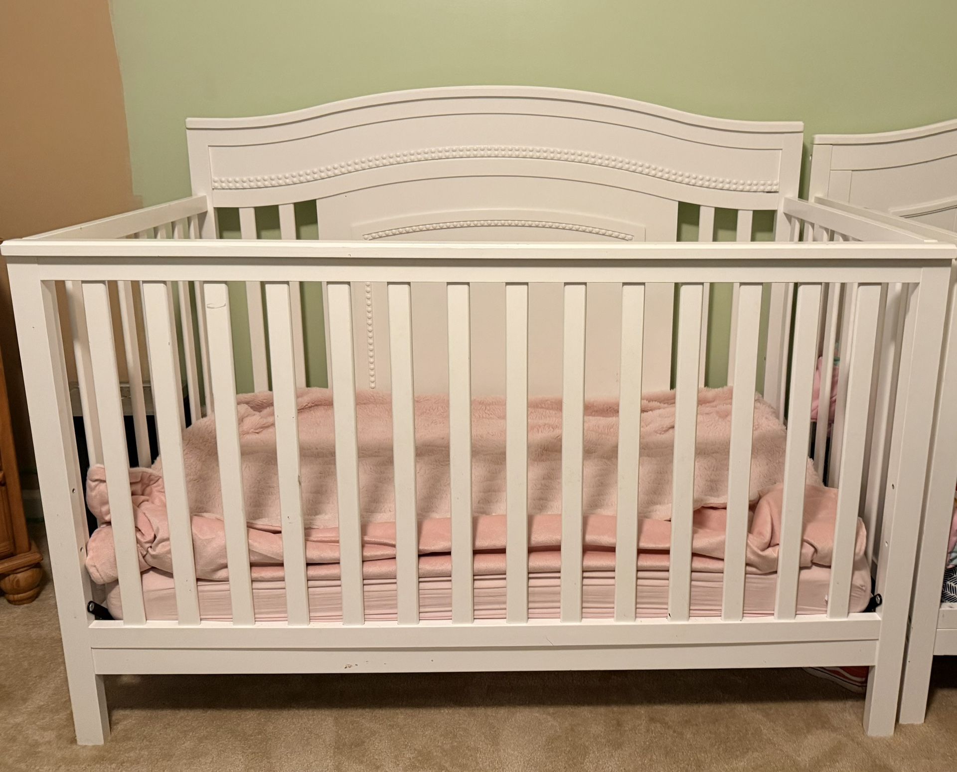 Oxford Baby Luella Convertible Crib