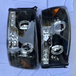 Dodge Ram 1500/2500/3500 LED Headlight Year 2006-2009