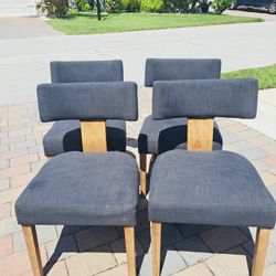 4 Chairs Pottery Barn Table 