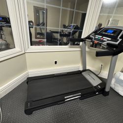 Treadmill 