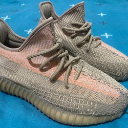 Yeezy boost 350 V2 ( ELIADA)