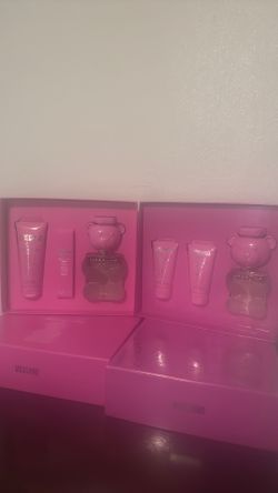 Moschino Toy 2 Bubble Gum (Buyer’sChoice)