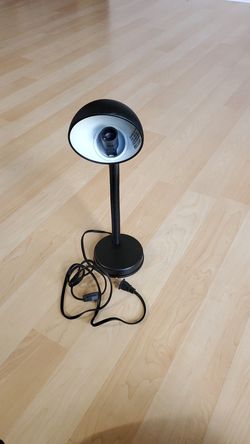 Table lamp