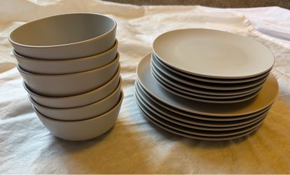 IKEA Gray Stoneware 18-Piece Dinnerware Set – Plates & Bowls - p/u Castle Shannon   Complete 18-piece IKEA stoneware dinnerware set in a versatile gra