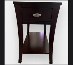 Side table/End table with storage drawer