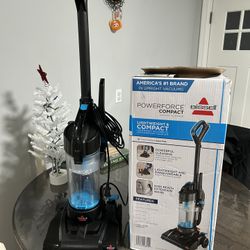 BISSELL PowerForce Helix, Vacuum
