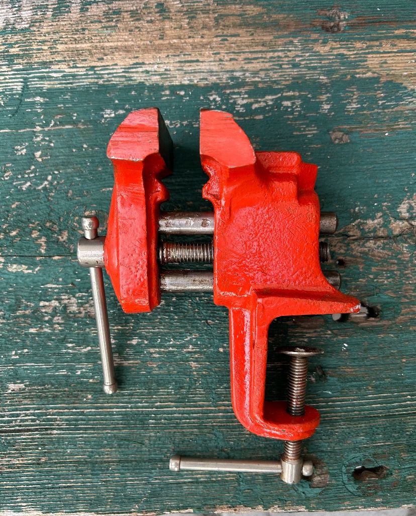 Vise Bench Clamp By Pony