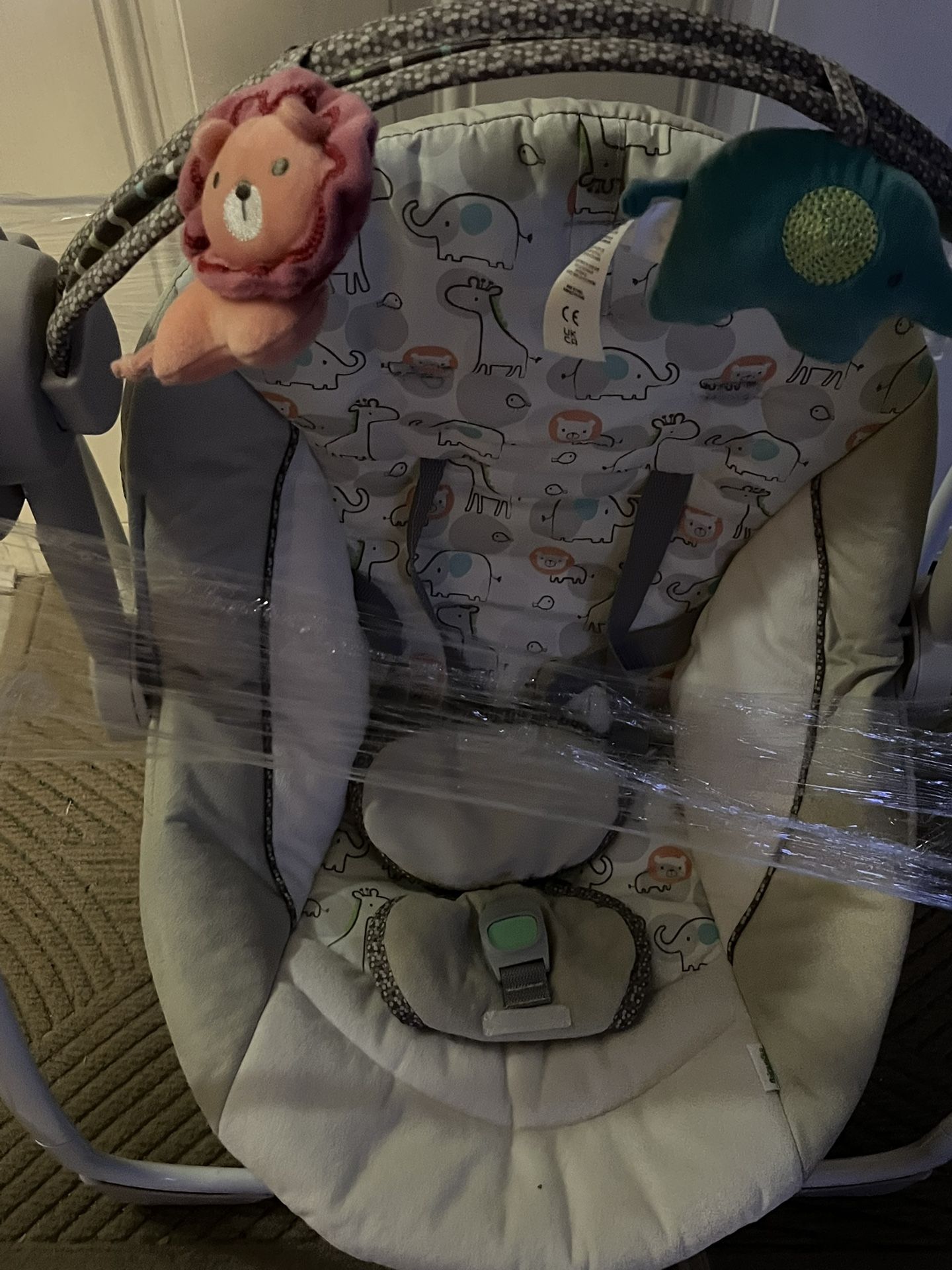 Ingenuity Soothe 'N Delight 6-Speed Portable Baby Swing with Music - Cozy Kingdom, Ages 0-9 Months, Unisex