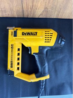 DEWALT 5-in-1 Electric Multi Tacker