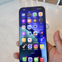 iPhone 15 Pro Max 1 TB Unlocked 