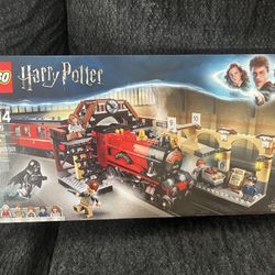 LEGO Harry Potter Hogwarts Express Set (75955) – 801 pcs, New