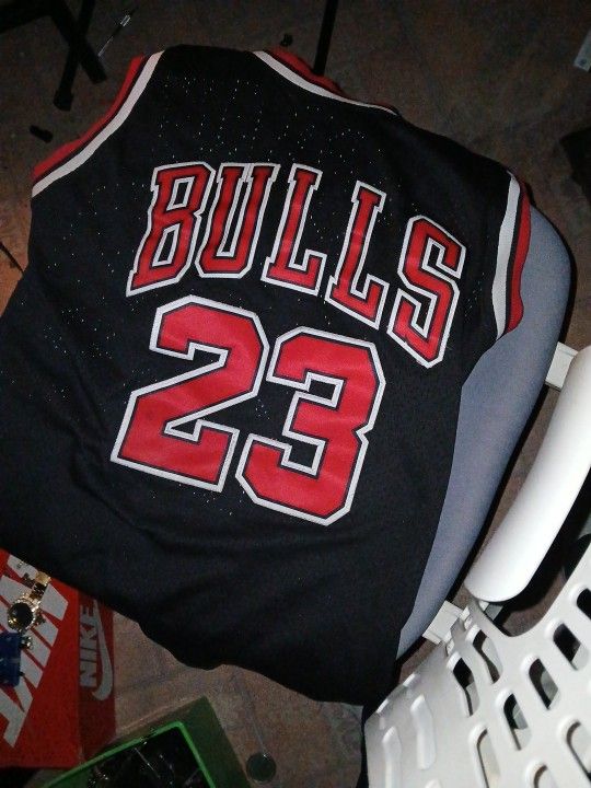 Michael Jordan Throwback Jersey