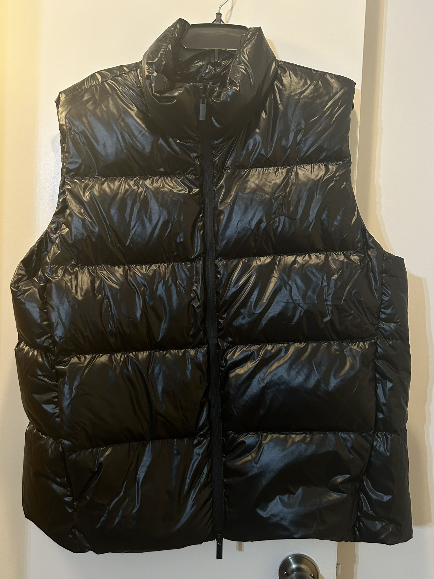 Jordan Nike Puffer Vest Men’s Size XL Brand New With Tags 