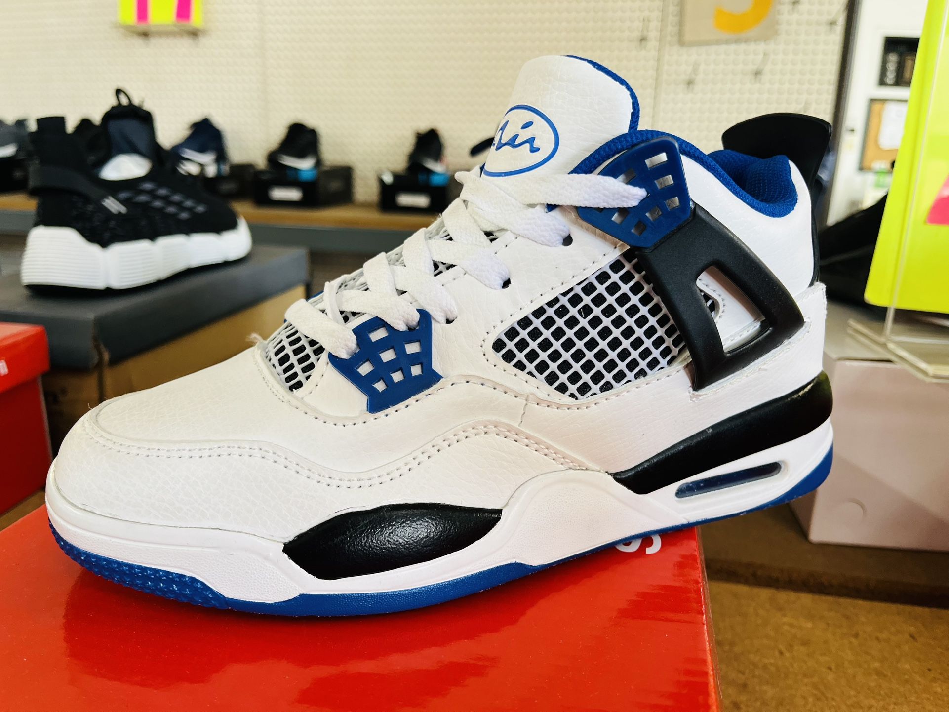 Beautiful Tennis Shoes $20 All Sizes Available 