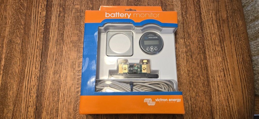 Victron Energy BMV-700 Battery Monitor with Shunt & Display