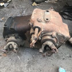 Divorce Transfer case Np200 International scout travelall for Sale in ...