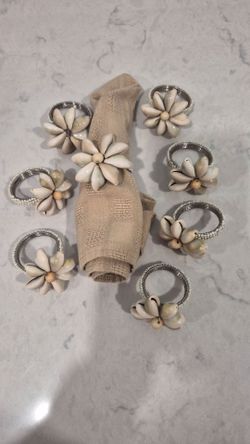 Flower Shell Napkin Rings, 8 count