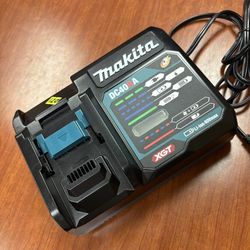 Makita New 40v Rapid Charger Nuevo 