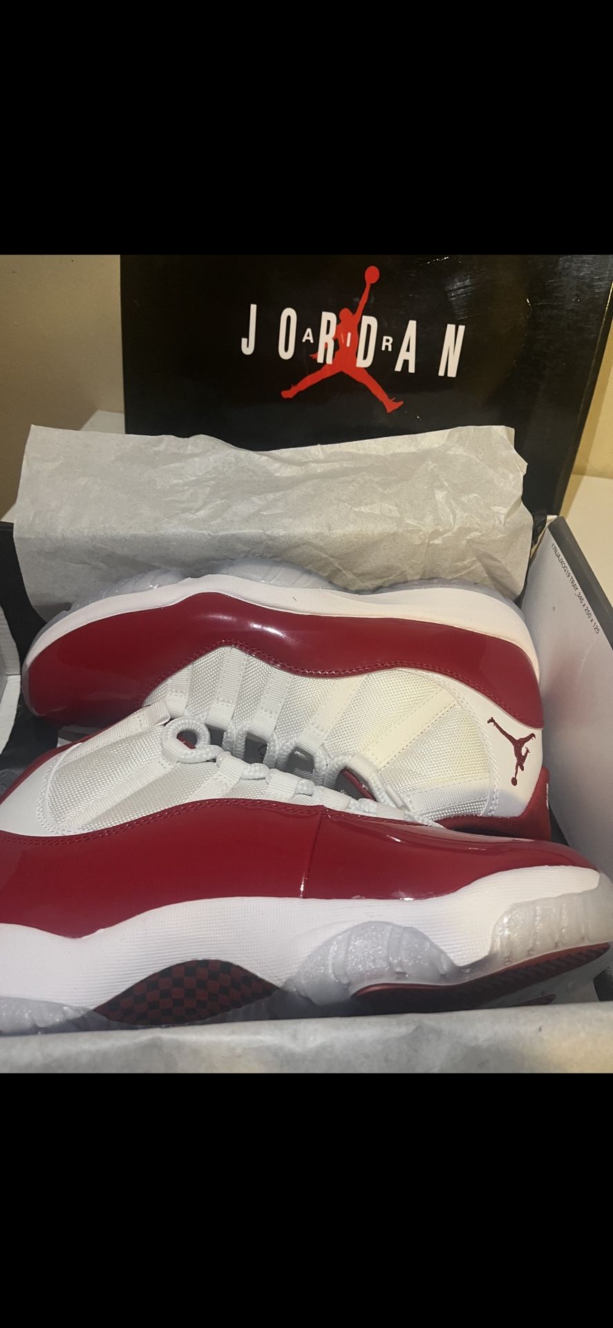 Jordan 11 Cherry Size 10