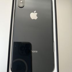 Iphone X 64GB ANY CARRIER JET GREY 