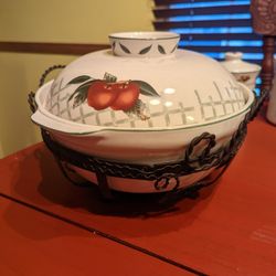 Cade's Creek Casserole Dishes With Carriers