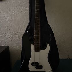 4 string bass guitar