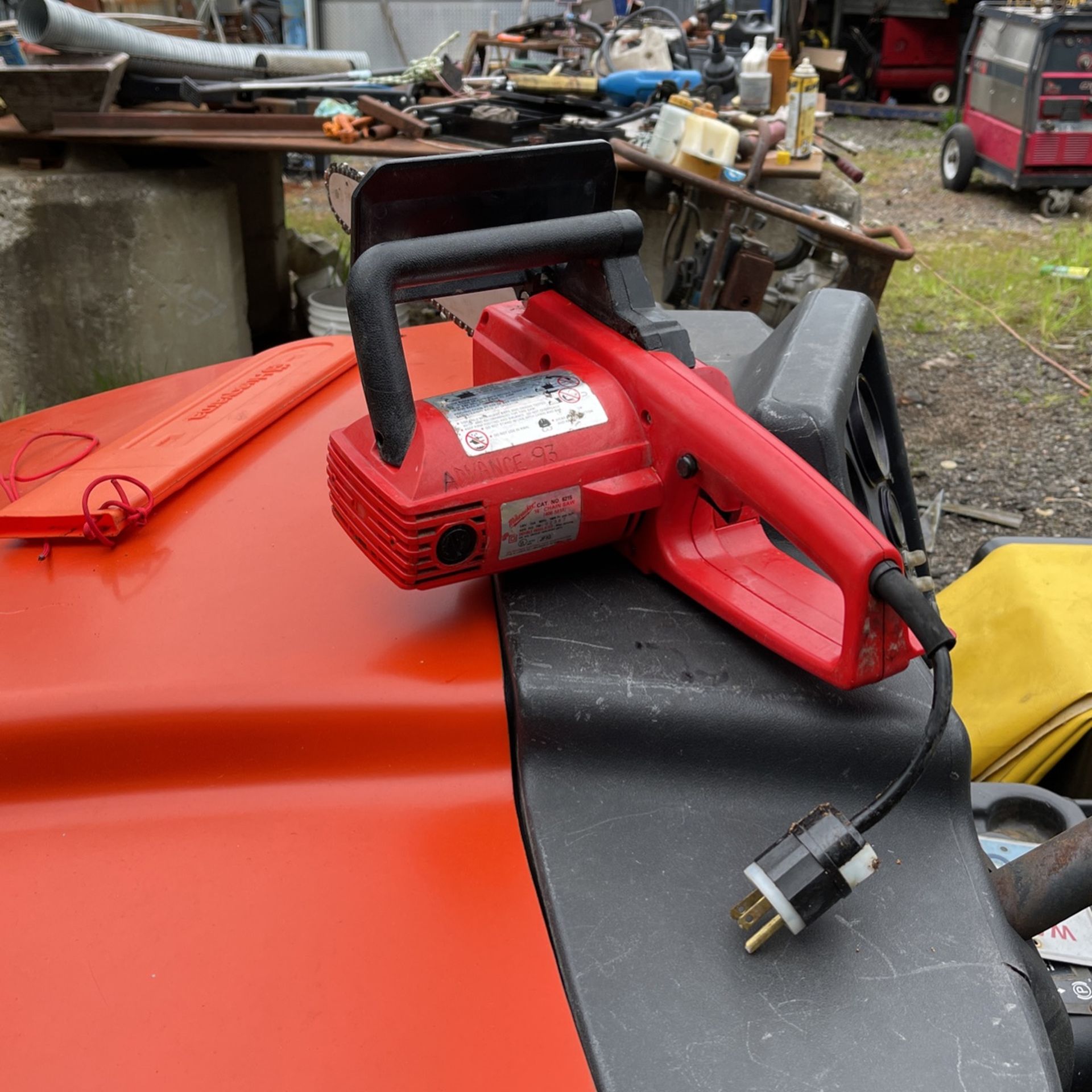 Milwaukee 16” 110volt AC Chainsaw 