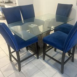 6 Dinning Chairs Only