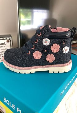 Toddler Girls size 7 boots