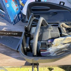 Craftsman 18” Chain Saw With Case