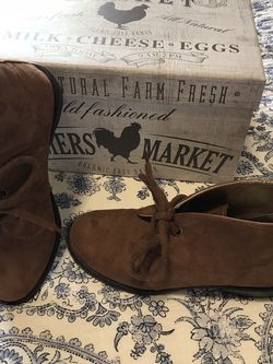 Dirty Laundry Suede Laceup Booties!!